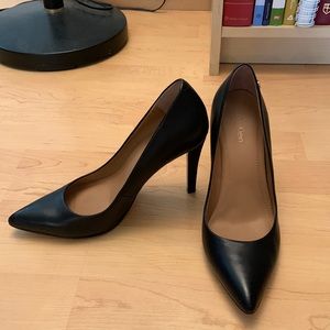 Calvin Klein black pumps